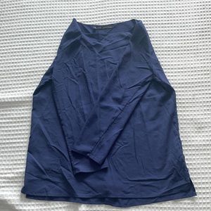 Long sleeves electric blue top